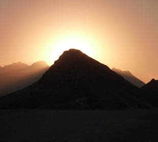 Sonnenuntergang in der Wüste