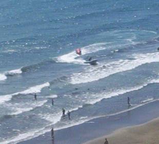 Wellen vor Playa del Ingles