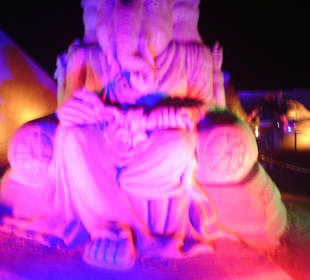 Kunstwerk rein nur aus Sand