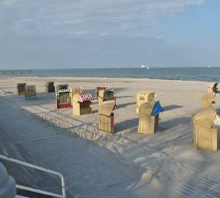 Spaziergang an der Strandpromenade