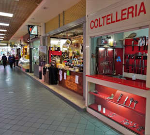 Rundgang durch die Markthalle San Benedetto