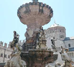 Beim Domplatz von Trient (Piazza del Duomo)