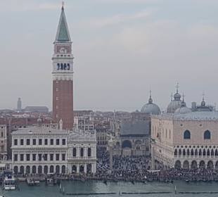 Auslaufen aus Venedig