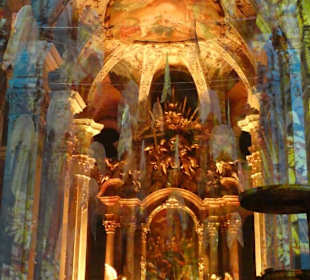 Hauptaltar in der Heiliggeistkirche