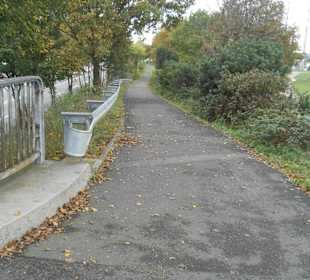 Radweg rund um den Flughafen