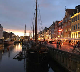 Nyhavn am Abend