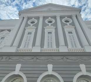 Victoria Theater and Concert Hall