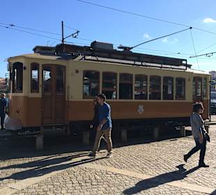 Nostalgisches Holztram