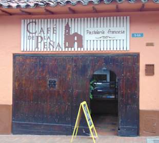 Café de la Peña Pasteleria Francesa