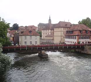 Wunderschöner Blick von der Brücke