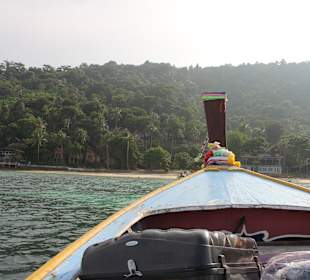 Widok na plażę od zatoki