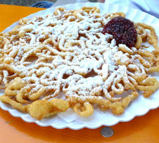 Gassltörggelen Klausen // Strauben