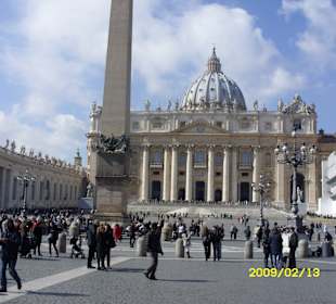 Rom Petersplatz mit Kirche
