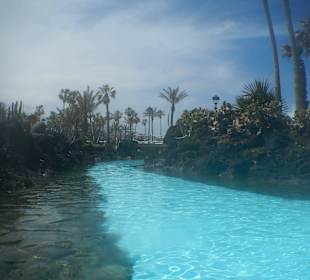 Lago Martànez Meerwasserschwimmbad