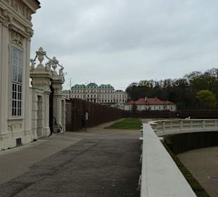 Blick von der Orangerie zum Oberen Belvedere