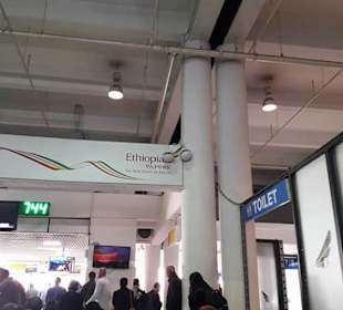 Überfüllte Toiletten