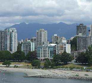 Blick von der Burrard Bridge