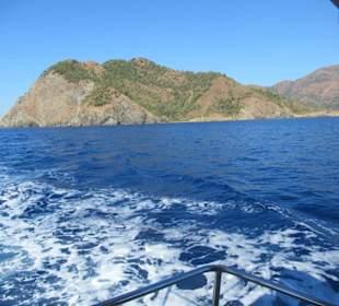 Mit einem grossem Holzboot durch die Ägäis