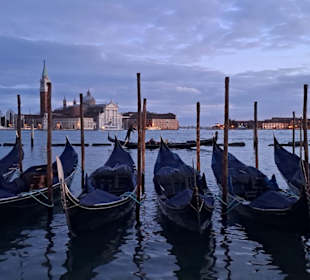 Gondeln / Gondelfahrten in Venedig