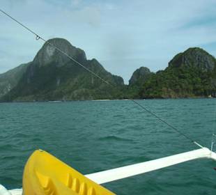 Abfahrt ab El Nido, Blick auf Cadlao Island