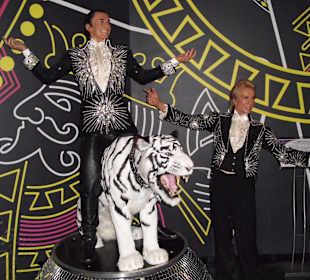 Siegfried & Roy (Madame Tussauds Las Vegas)