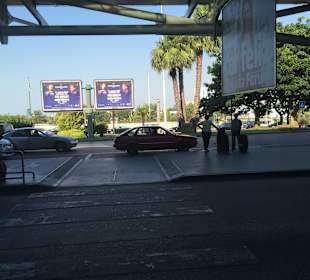 Aus dem Flughafengelände