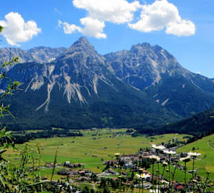 Blick auf Lermoos und die Sonnenspitze