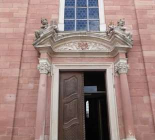Außenansicht der Kirche „Zu Unserer Lieben Frau“