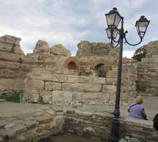 Ruine Nessebar Eingang