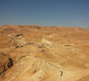 Blick hinunter zum Westaufstieg Masada