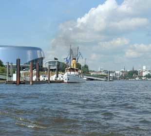 Große Hafenrundfahrt