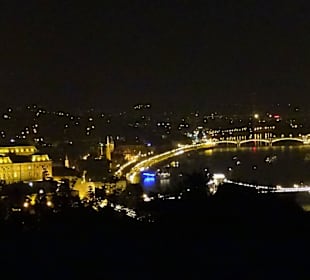 Nächtlicher Blick auf Budapest