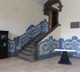 Treppenaufgang in der Rathaus-Empfangshalle