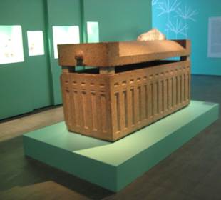 Ägypten / Sarkophag: um 2500 v. Chr.