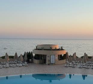 Pool Melas Resort Hotel