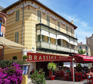 Impressionen aus dem Hafen von Cassis