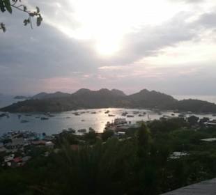Blick über Labuan Bajo