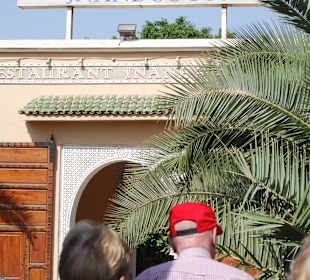 Der Eingang zum Gartenrestaurant