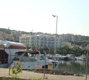 Außenansicht vom Yachthafen
