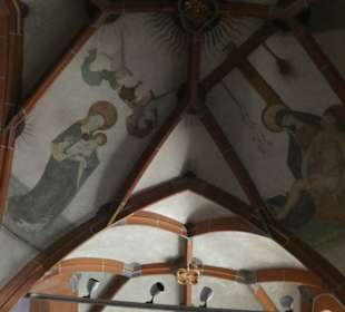 Am Marktplatz: die ev. Stiftskirche St. Goar