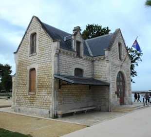 Yacht Club Classique