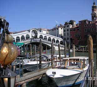 Rialtobrücke in Venedig