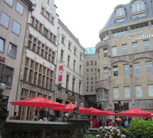 Kölner Altstadt Heinzelmännchenbrunnen