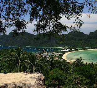 Viewpoint Tonsai Bay