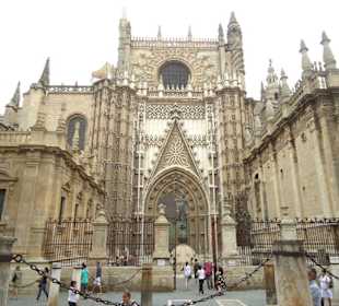 Außenansicht der Kathedrale 