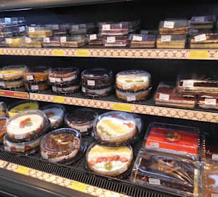 Die Tortenabteilung.