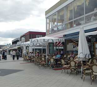 Restaurants, Cafes auf der Promenade