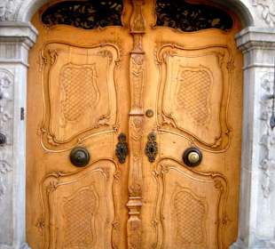 Portal am Haus "Zum Wolf"