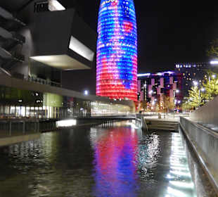 Widok od strony Museu del Disseny