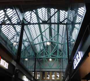 Die Hala Koszyki –  die einstige Markthalle